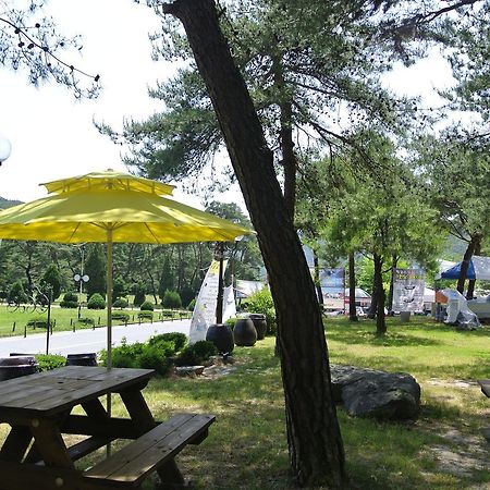 Lake Hills Hotel Songnisan Boeun Ngoại thất bức ảnh