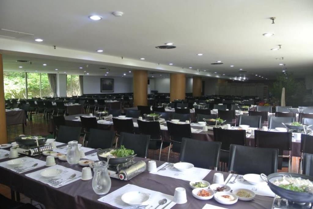 Lake Hills Hotel Songnisan Boeun Ngoại thất bức ảnh