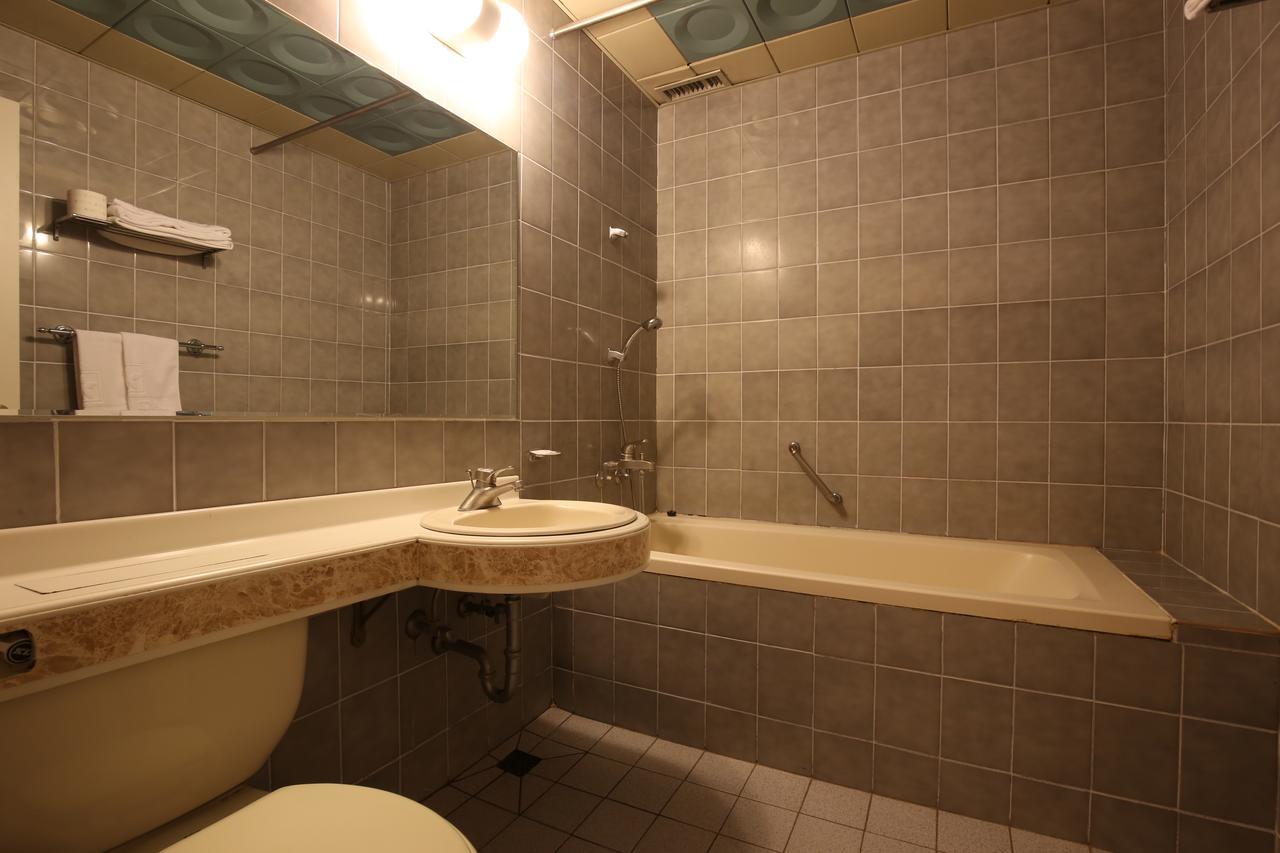 Lake Hills Hotel Songnisan Boeun Ngoại thất bức ảnh