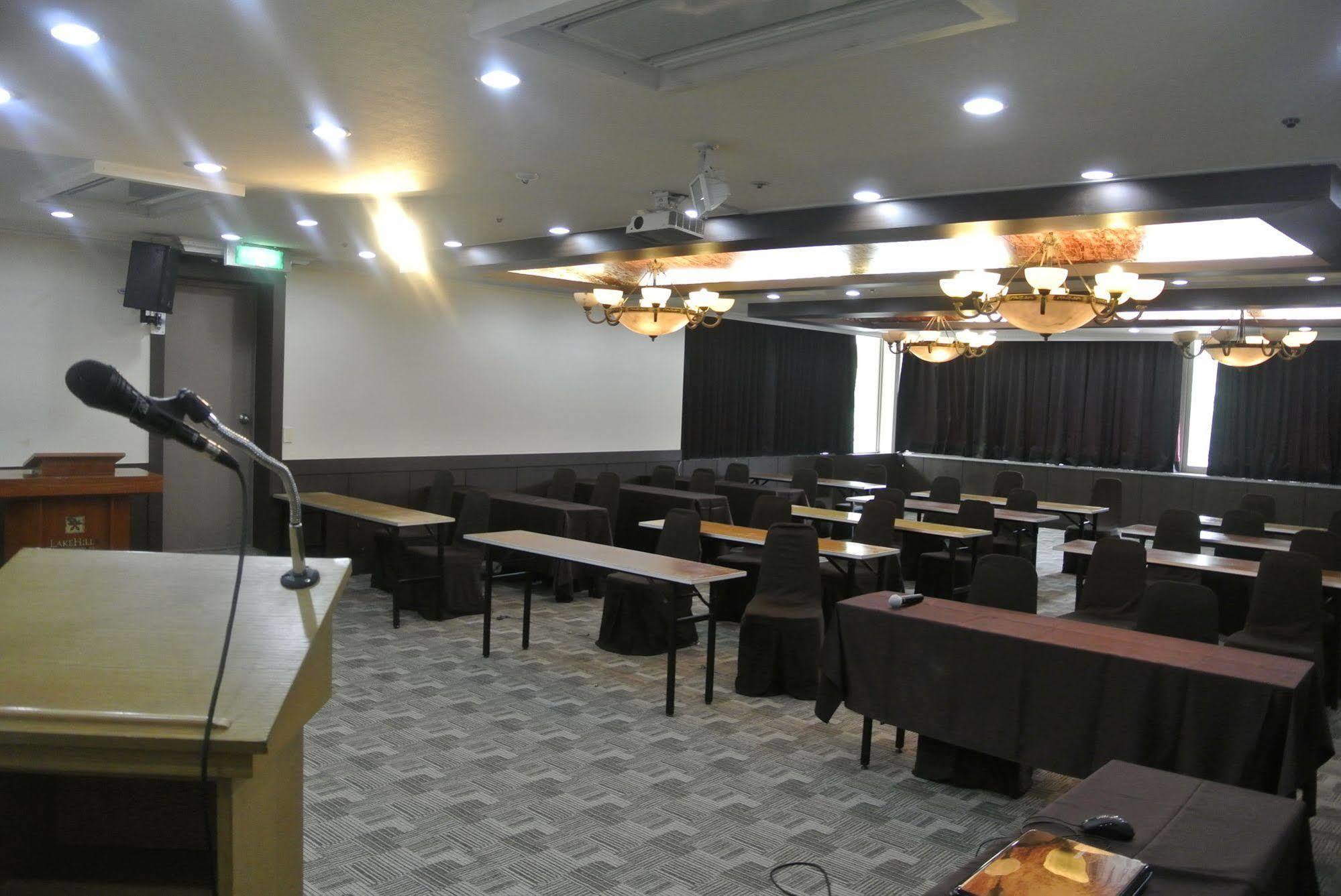 Lake Hills Hotel Songnisan Boeun Ngoại thất bức ảnh